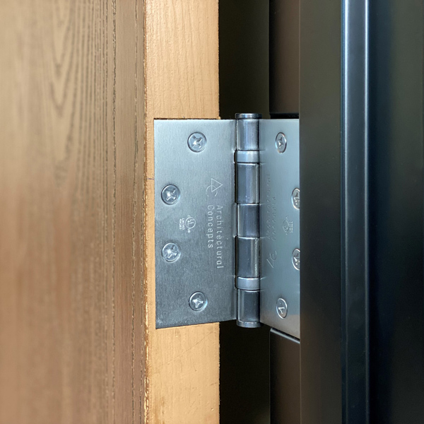 AC-hinge-installed-02